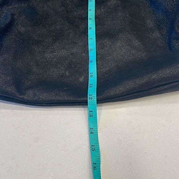 Banana republic purse with tassel, zip pocket, magnetic closure leather metallic - Picture 7 of 7